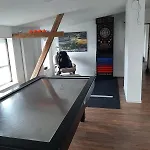 Grosszuegiges Dach-loft - 120qm, Dart, Airhockey, Beamer, Nahe Hafen, Schloss & Altstadt Apartment