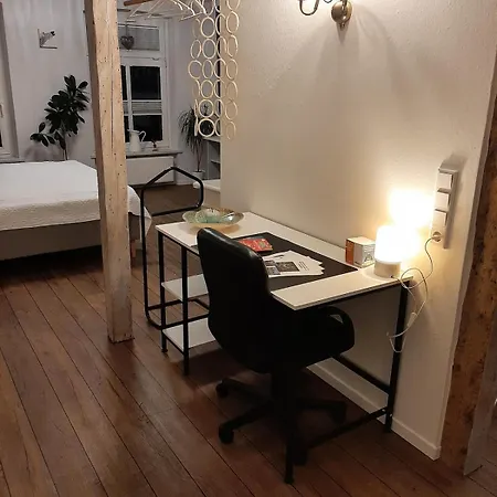 Grosszuegiges Dach-loft - 120qm, Dart, Airhockey, Beamer, Nahe Hafen, Schloss & Altstadt Шверін