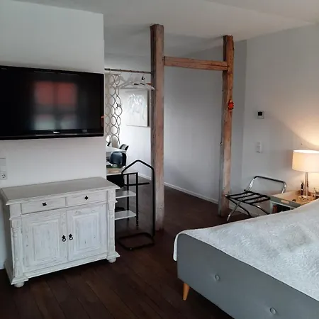 City-apartment 2 - 120qm, Dart, Airhockey, Beamer * Schwerin