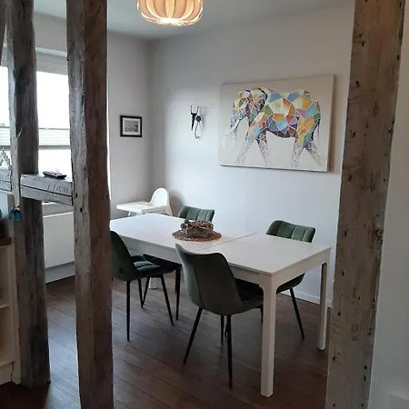 City-apartment 2 - 120qm, Dart, Airhockey, Beamer Schwerin