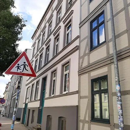 Apartment Grosszuegiges Dach-loft - 120qm, Dart, Airhockey, Beamer, Nahe Hafen, Schloss & Altstadt Schwerin (Mecklenburg-Vorpommern)