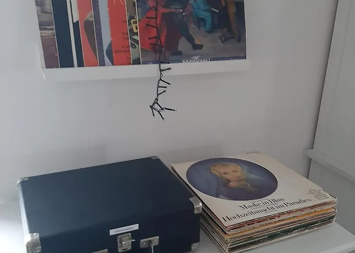 City-apartment 2 - 120qm, Dart, Airhockey, Beamer 公寓 什未林