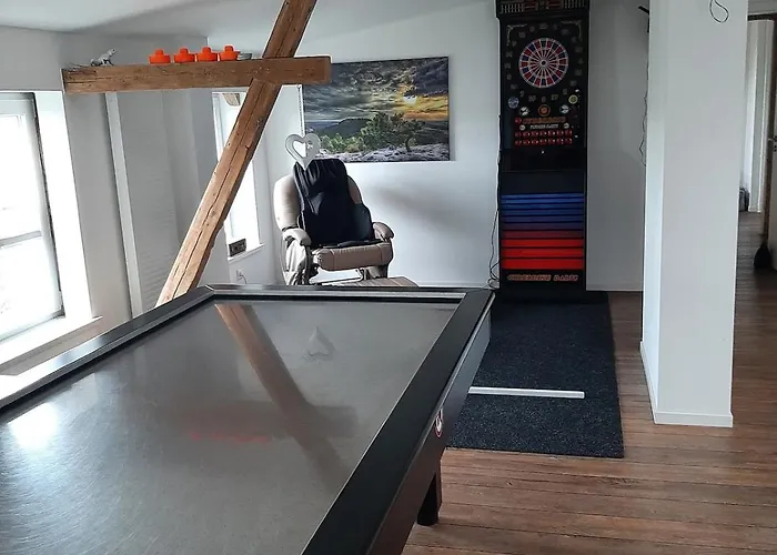 City-apartment 2 - 120qm, Dart, Airhockey, Beamer 公寓