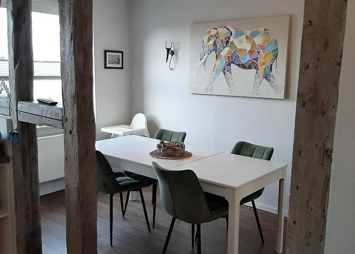 City-apartment 2 - 120qm, Dart, Airhockey, Beamer 什未林