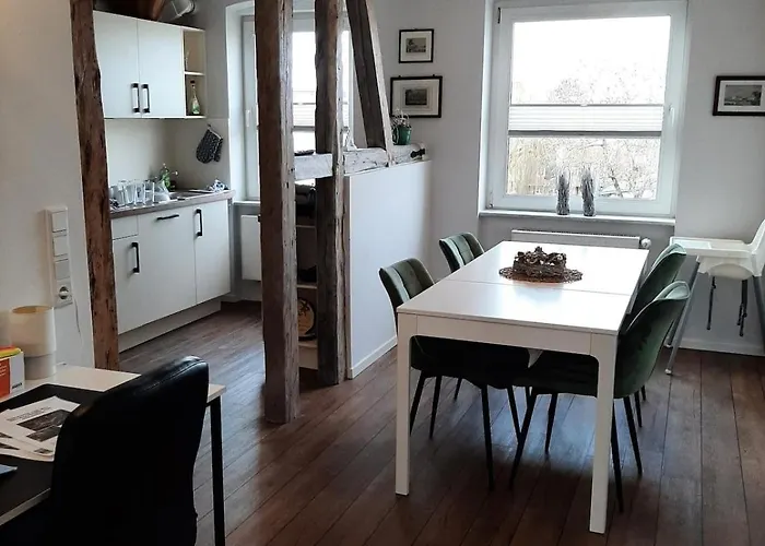 City-apartment 2 - 120qm, Dart, Airhockey, Beamer 公寓